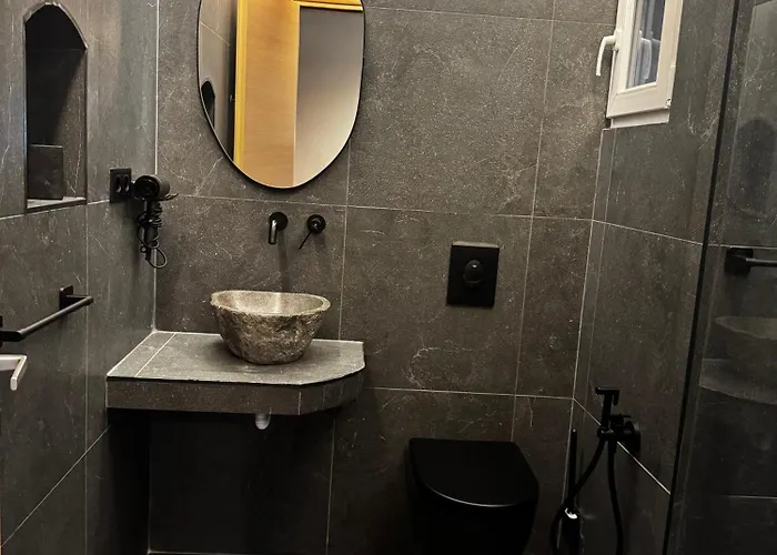 Amelia's Unplugged Cavala